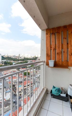 Apartamento à venda com 48m², 2 quartos e 1 vaga Apartamento à venda com 48m², 2 quartos e 1 vagaVaranda