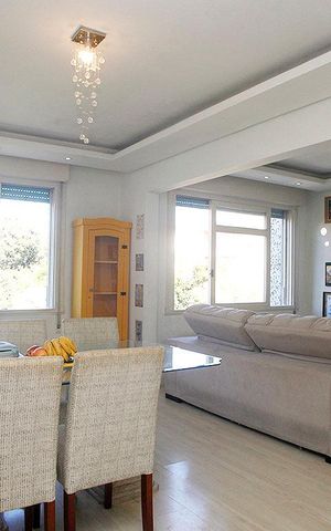 Apartamento à venda com 92m², 2 quartos e 1 vagaSala
