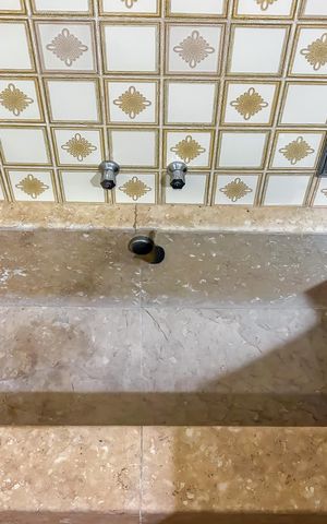 Casa à venda com 336m², 4 quartos e 7 vagasBanheiro da Suíte