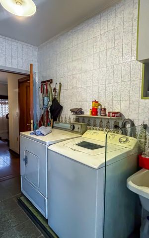 Casa à venda com 336m², 4 quartos e 7 vagasÁrea de serviço