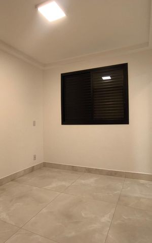 Apartamento à venda com 155m², 4 quartos e 2 vagas Apartamento à venda com 155m², 4 quartos e 2 vagasSuíte