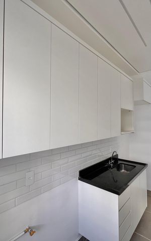Apartamento para alugar com 66m², 2 quartos e 1 vaga Apartamento para alugar com 66m², 2 quartos e 1 vagaCozinha e Área de Serviço