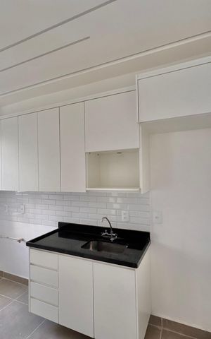 Apartamento para alugar com 66m², 2 quartos e 1 vaga Apartamento para alugar com 66m², 2 quartos e 1 vagaCozinha e Área de Serviço