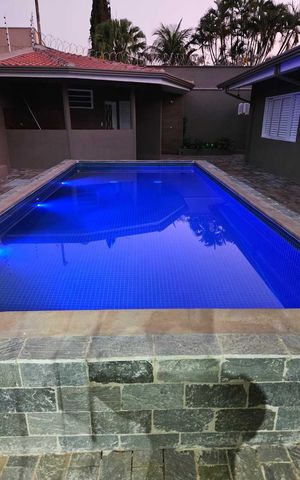 Casa para alugar com 280m², 3 quartos e 6 vagasPiscina