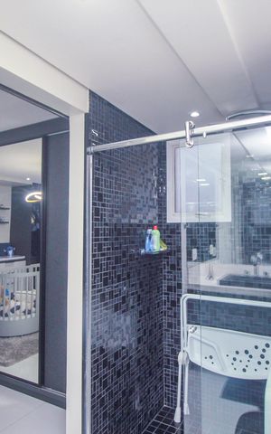 Apartamento à venda com 228m², 2 quartos e 4 vagasBanheiro da Suíte