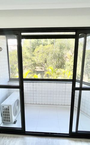 Apartamento à venda com 90m², 3 quartos e 2 vagas Apartamento à venda com 90m², 3 quartos e 2 vagasVaranda da Sala