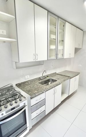 Apartamento à venda com 90m², 3 quartos e 2 vagas Apartamento à venda com 90m², 3 quartos e 2 vagasCozinha