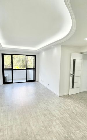 Apartamento à venda com 90m², 3 quartos e 2 vagas Apartamento à venda com 90m², 3 quartos e 2 vagasSala