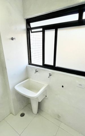 Apartamento à venda com 90m², 3 quartos e 2 vagas Apartamento à venda com 90m², 3 quartos e 2 vagasÁrea de Serviço