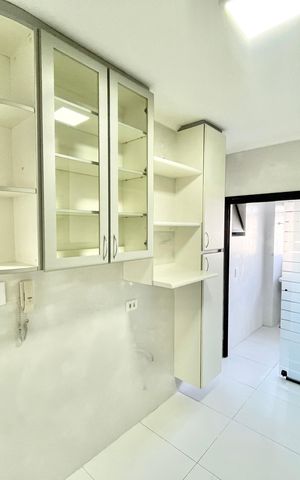 Apartamento à venda com 90m², 3 quartos e 2 vagas Apartamento à venda com 90m², 3 quartos e 2 vagasCozinha
