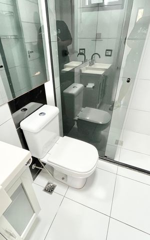 Apartamento à venda com 90m², 3 quartos e 2 vagas Apartamento à venda com 90m², 3 quartos e 2 vagasBanheiro