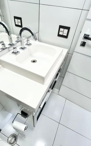 Apartamento à venda com 90m², 3 quartos e 2 vagas Apartamento à venda com 90m², 3 quartos e 2 vagasBanheiro da Suíte