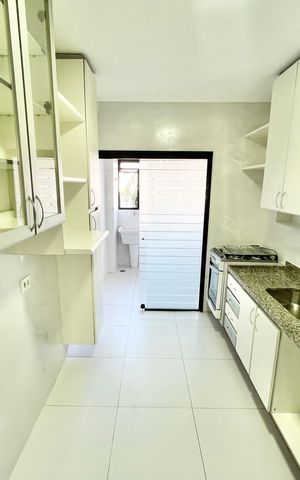 Apartamento à venda com 90m², 3 quartos e 2 vagas Apartamento à venda com 90m², 3 quartos e 2 vagasCozinha