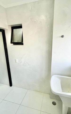 Apartamento à venda com 90m², 3 quartos e 2 vagas Apartamento à venda com 90m², 3 quartos e 2 vagasÁrea de Serviço