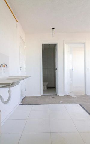 Apartamento à venda com 33m², 2 quartos e sem vaga Apartamento à venda com 33m², 2 quartos e sem vagaCozinha e Área de Serviço