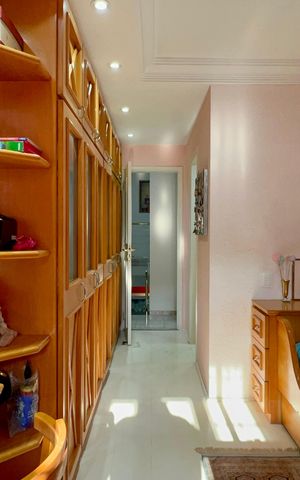 Casa de condomínio à venda com 450m², 3 quartos e 6 vagas Casa de condomínio à venda com 450m², 3 quartos e 6 vagasSuíte 1
