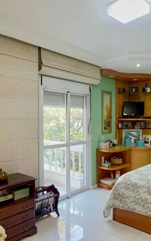 Casa de condomínio à venda com 450m², 3 quartos e 6 vagas Casa de condomínio à venda com 450m², 3 quartos e 6 vagasSuíte 3