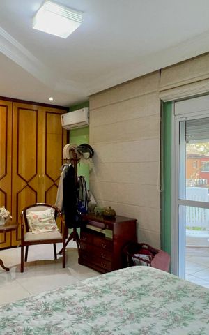 Casa de condomínio à venda com 450m², 3 quartos e 6 vagas Casa de condomínio à venda com 450m², 3 quartos e 6 vagasSuíte 3