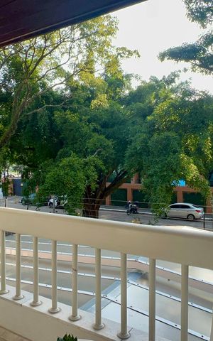 Casa de condomínio à venda com 450m², 3 quartos e 6 vagas Casa de condomínio à venda com 450m², 3 quartos e 6 vagasVaranda da Suite 2