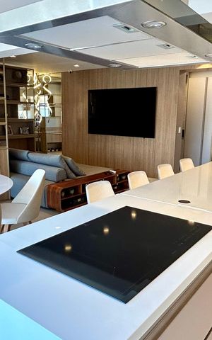 Apartamento à venda com 94m², 2 quartos e 2 vagas Apartamento à venda com 94m², 2 quartos e 2 vagasCozinha