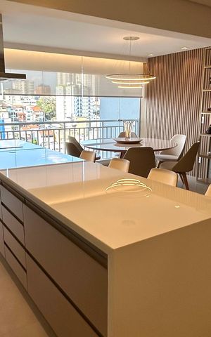 Apartamento à venda com 94m², 2 quartos e 2 vagas Apartamento à venda com 94m², 2 quartos e 2 vagasCozinha