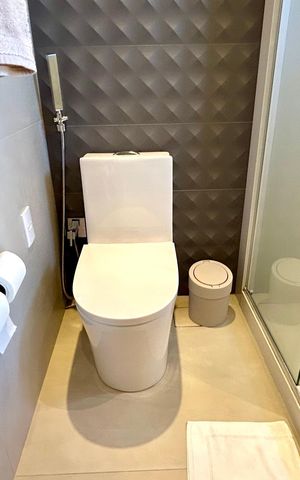 Apartamento à venda com 94m², 2 quartos e 2 vagas Apartamento à venda com 94m², 2 quartos e 2 vagasBanheiro da Suíte 1