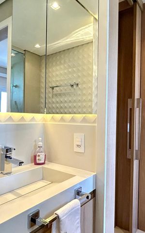 Apartamento à venda com 94m², 2 quartos e 2 vagas Apartamento à venda com 94m², 2 quartos e 2 vagasBanheiro da Suíte 2
