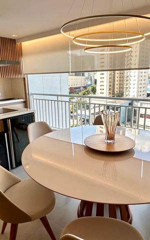 Apartamento à venda com 94m², 2 quartos e 2 vagas Apartamento à venda com 94m², 2 quartos e 2 vagasSala