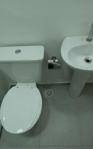 Apartamento para alugar com 39m², 2 quartos e sem vaga Apartamento para alugar com 39m², 2 quartos e sem vagaBANHEIRO