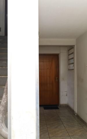 Apartamento para alugar com 80m², 2 quartos e 1 vagaÁrea comum - Saguão do prédio