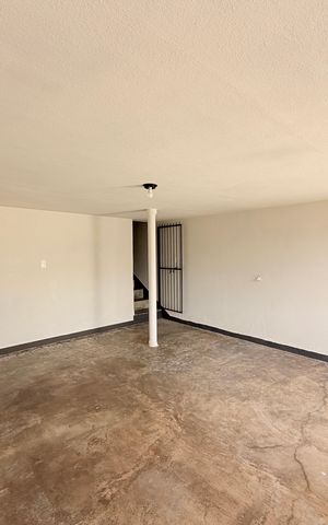 Casa à venda com 300m², 4 quartos e 6 vagasQuintal