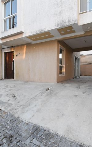 Casa de condomínio para alugar com 120m², 3 quartos e 3 vagasFachada