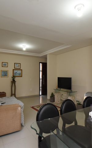 Casa de condomínio para alugar com 120m², 3 quartos e 3 vagasSala