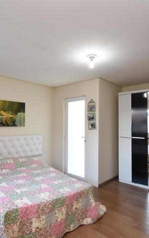Casa de condomínio para alugar com 120m², 3 quartos e 3 vagasSuíte