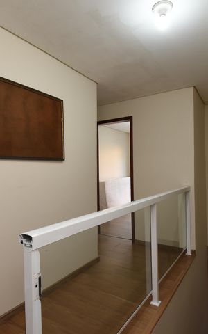 Casa de condomínio para alugar com 120m², 3 quartos e 3 vagasCorredor/Escada
