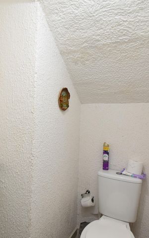 Casa de condomínio para alugar com 120m², 3 quartos e 3 vagasLavabo