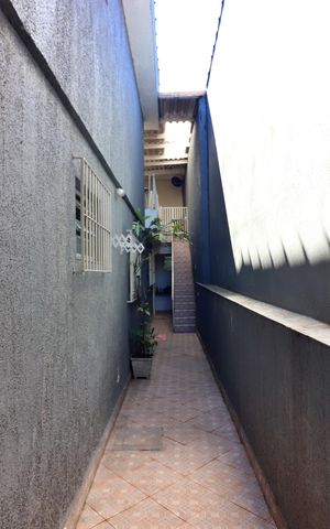 Casa à venda com 160m², 3 quartos e 1 vagaCorredor