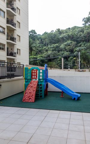 Apartamento à venda com 83m², 2 quartos e 2 vagasÁrea comum - Playground