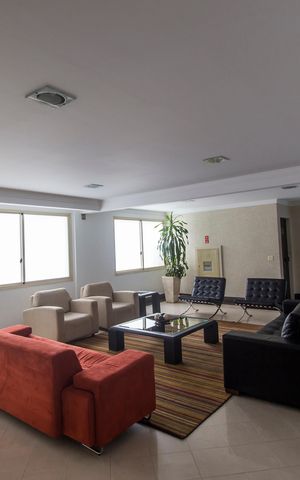 Apartamento à venda com 83m², 2 quartos e 2 vagasHall social