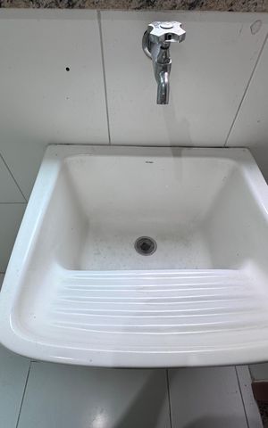 Apartamento à venda com 82m², 3 quartos e 2 vagas Apartamento à venda com 82m², 3 quartos e 2 vagasCozinha e Área de Serviço