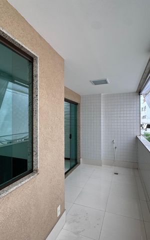 Apartamento à venda com 82m², 3 quartos e 2 vagas Apartamento à venda com 82m², 3 quartos e 2 vagasVaranda