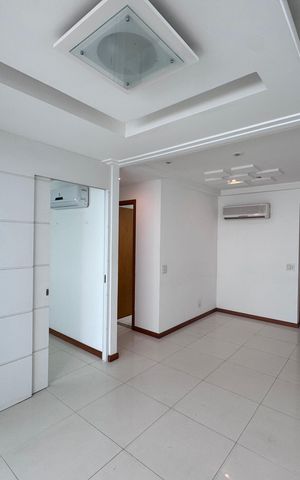 Apartamento à venda com 82m², 3 quartos e 2 vagas Apartamento à venda com 82m², 3 quartos e 2 vagasSala