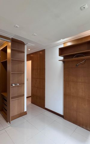 Apartamento à venda com 82m², 3 quartos e 2 vagas Apartamento à venda com 82m², 3 quartos e 2 vagasSuíte
