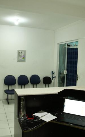 Casa à venda com 240m², 3 quartos e 2 vagasSala