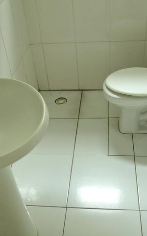 Casa à venda com 240m², 3 quartos e 2 vagasBanheiro Área de convivência