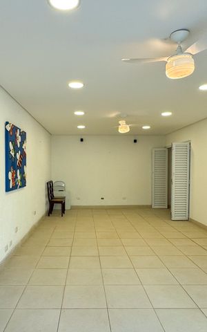 Casa à venda com 284m², 2 quartos e 2 vagas Casa à venda com 284m², 2 quartos e 2 vagasÁrea de Serviço 1