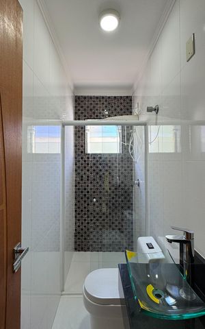 Casa à venda com 284m², 2 quartos e 2 vagas Casa à venda com 284m², 2 quartos e 2 vagasBanheiro Social