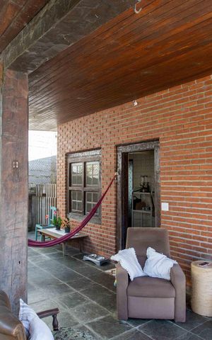 Casa à venda com 660m², 5 quartos e 8 vagasVaranda