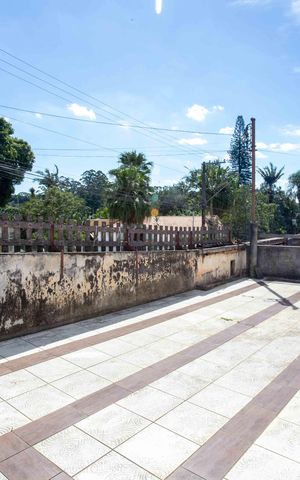 Casa à venda com 660m², 5 quartos e 8 vagasVaranda