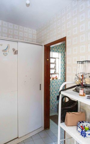 Casa à venda com 660m², 5 quartos e 8 vagasHall